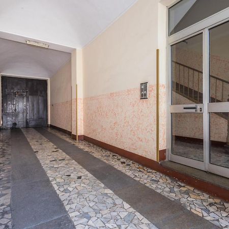 Appartamento In Piazza Adriano In Zona Cenisia トリノ エクステリア 写真