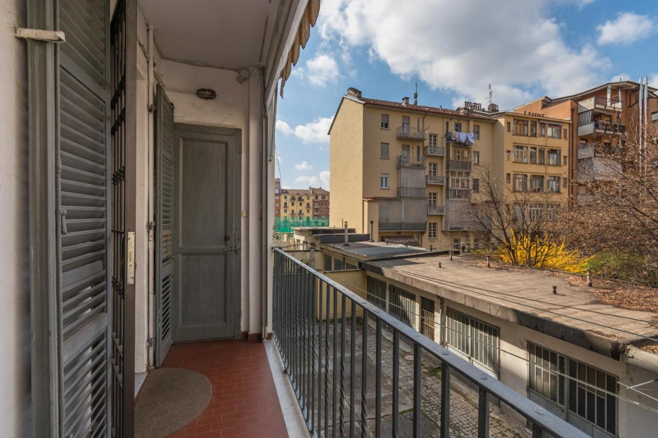 Appartamento In Piazza Adriano In Zona Cenisia トリノ エクステリア 写真
